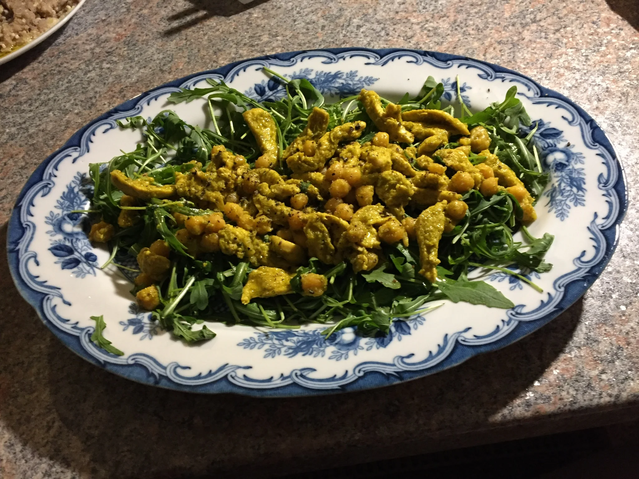 Salada de Frango e Rúcula Selvagem
