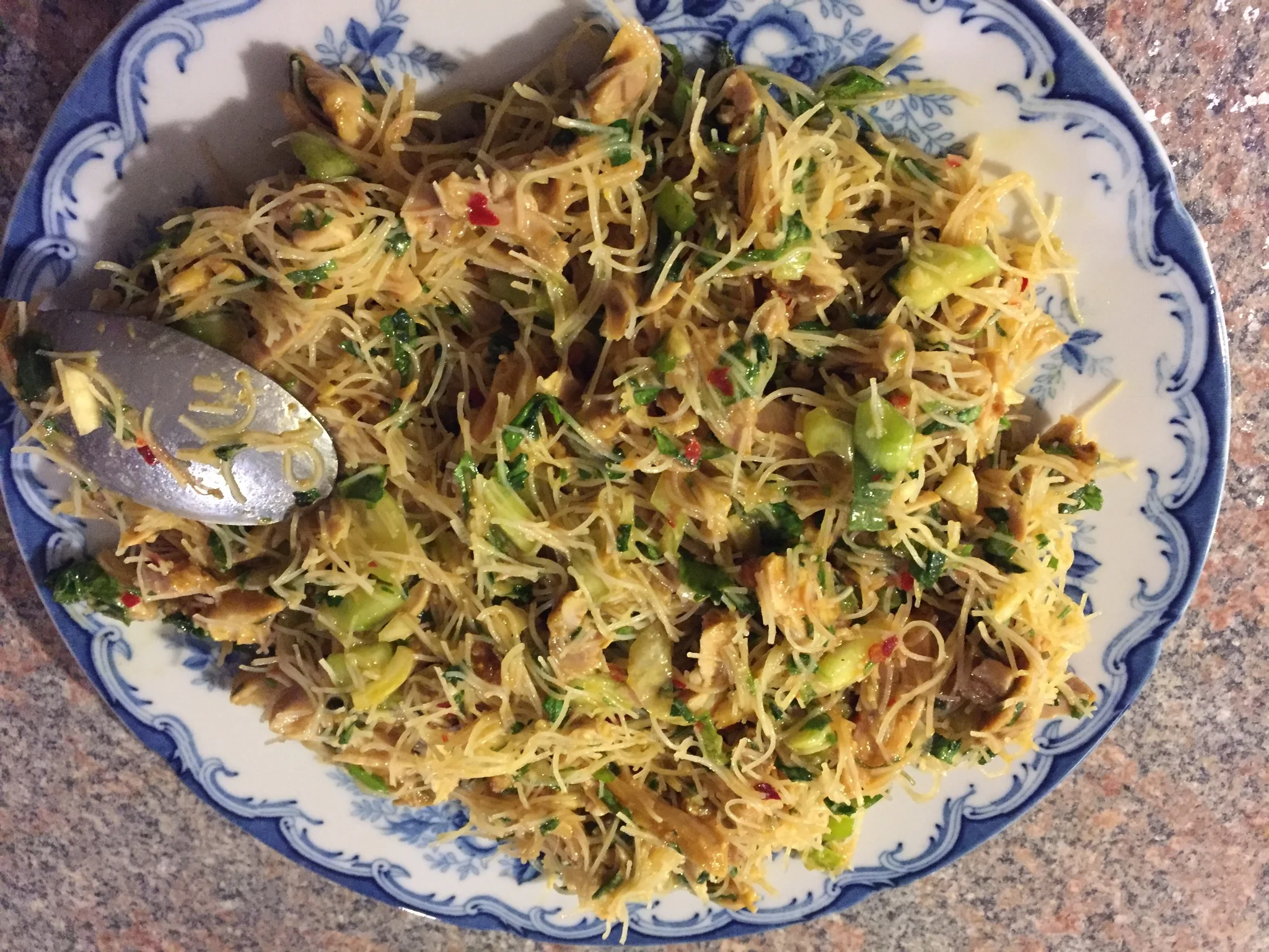 越南鸡肉米粉沙拉